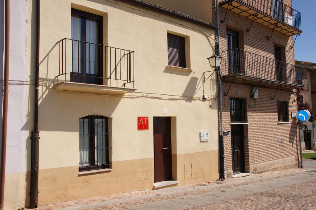 Apartamentos La Muralla Самора Экстерьер фото