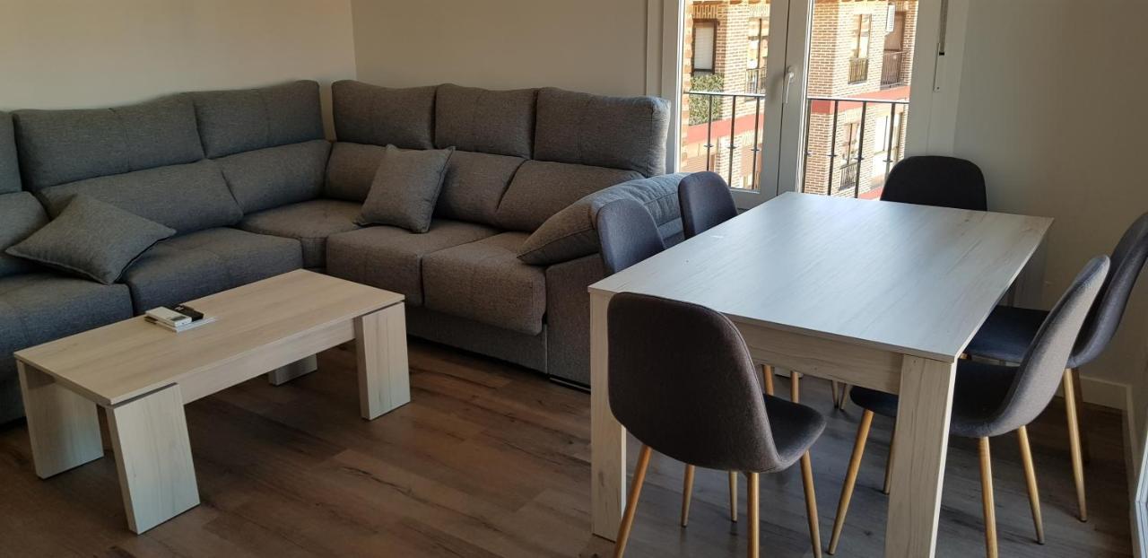 Apartamentos La Muralla Самора Экстерьер фото